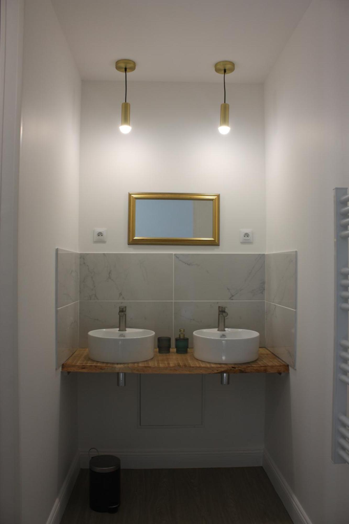 Les Chambres D'Emma Le Liege Bagian luar foto